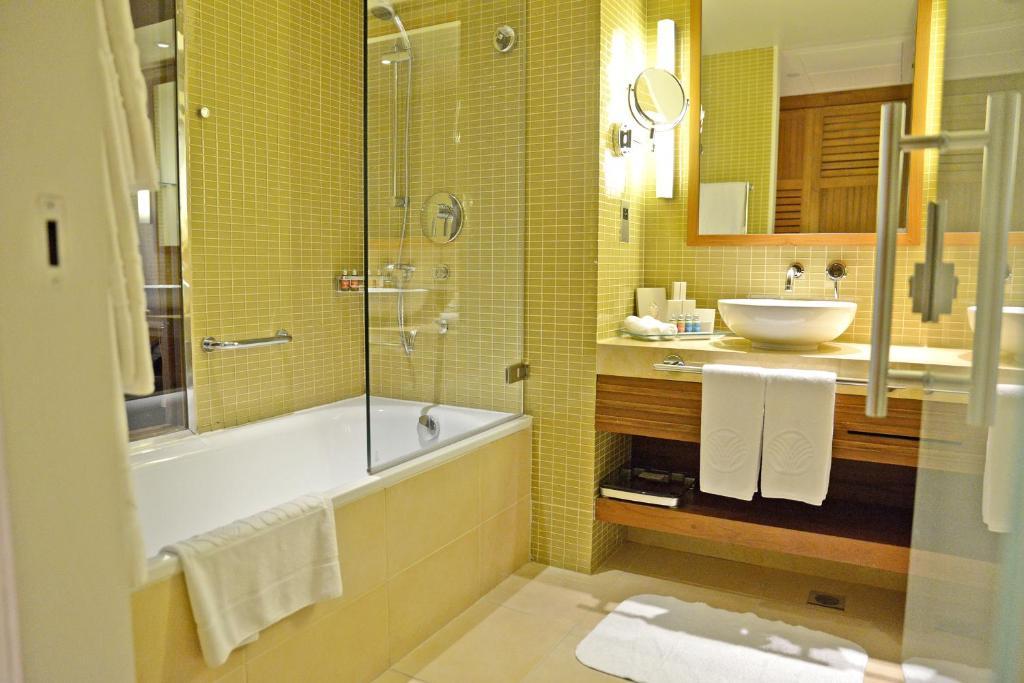 Yas Island Rotana Hotel photo 123