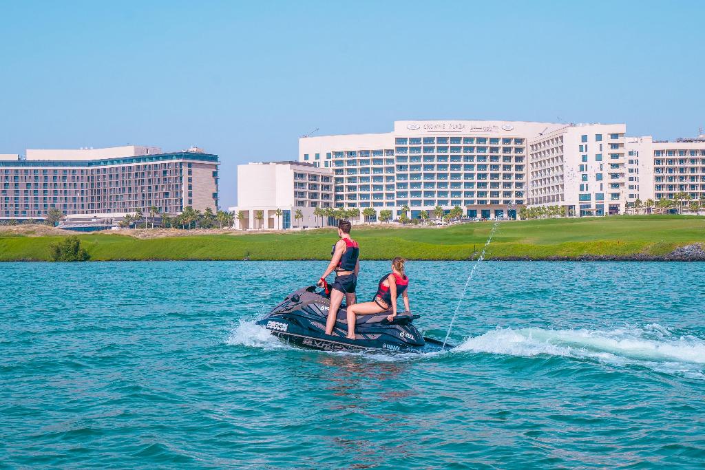 Yas Island Rotana Hotel photo 124