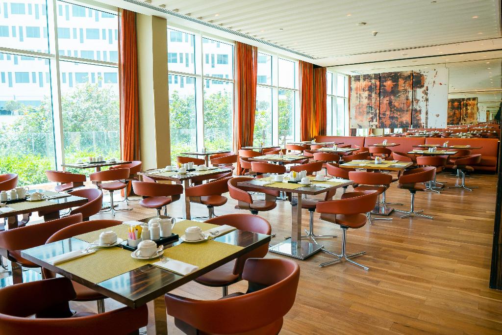 Yas Plaza Circuit by IHG - Restaurant
