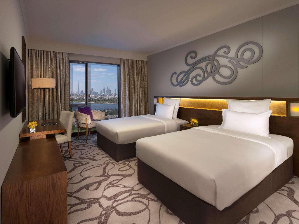 Pullman Dubai Creek City Centre Residences