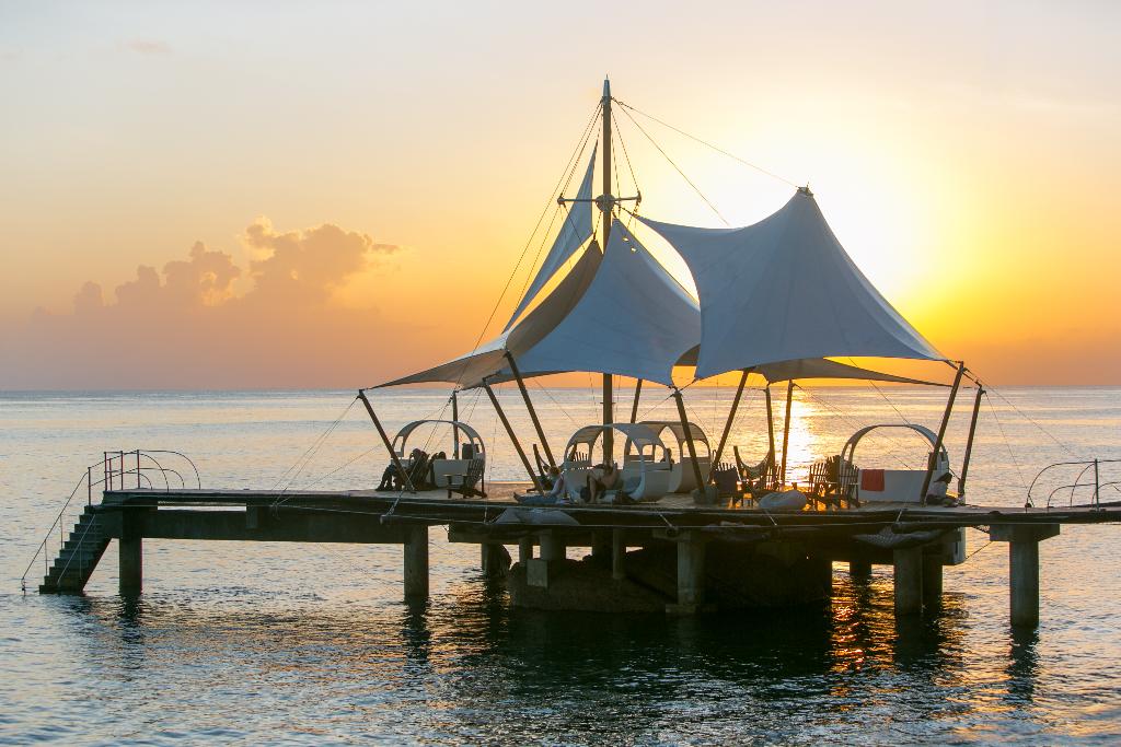 Hotel Coco de Mer Hotel and Black Parrot Suites, Seychellen, Anse Bois de Rose. Großes 2