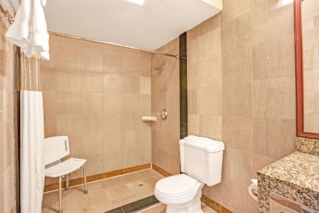 Baymont Inn & Suites Bremerton WA