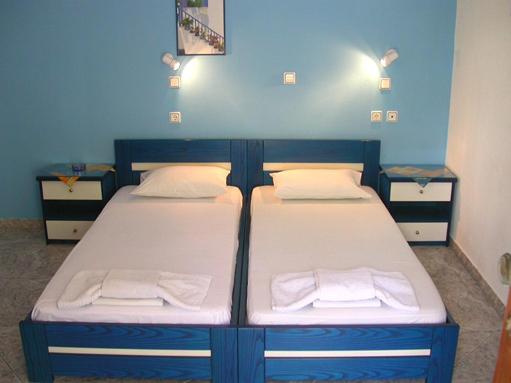Christos Makrinos Rooms