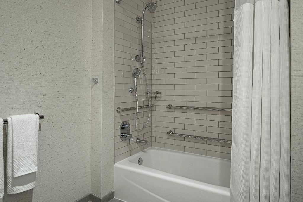 DoubleTree Suites by Hilton Orlando Disney Springs