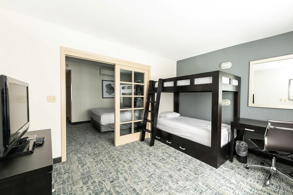 Best Western Inn & Suites San Diego-Zoo/SeaWorld