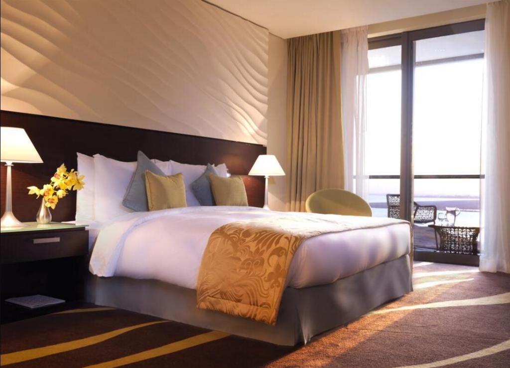hotel-thumb