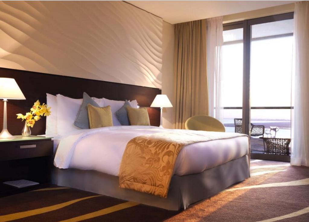 hotel-thumb