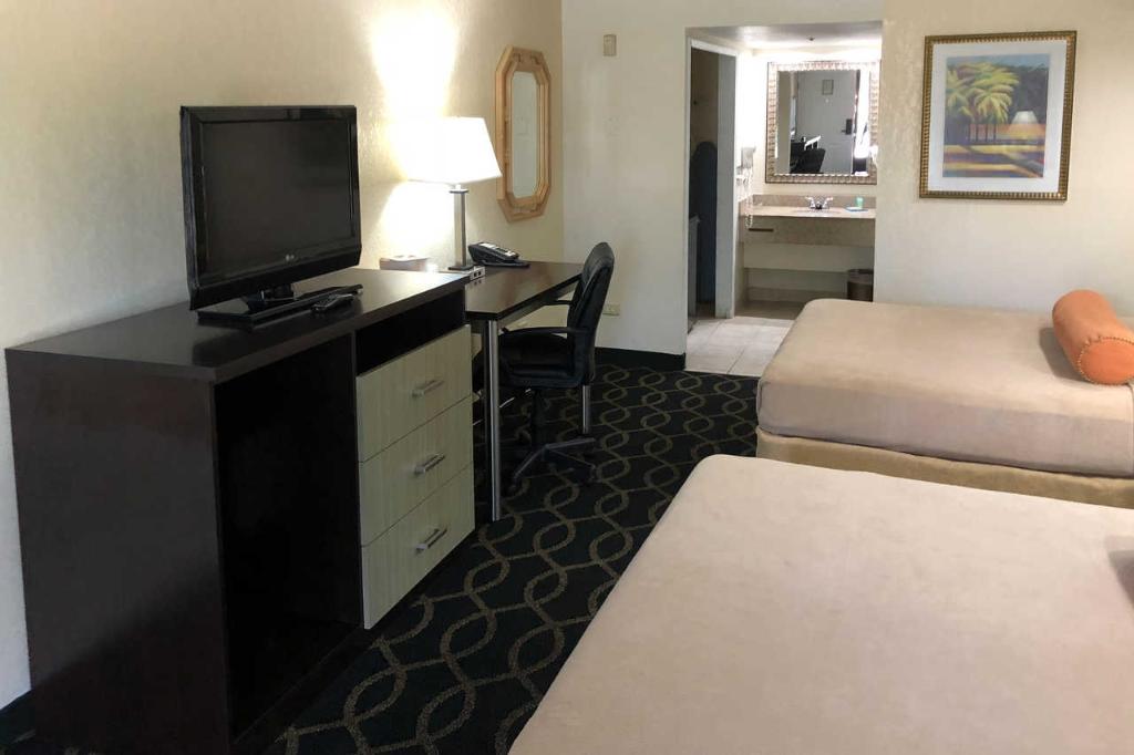 hotel-thumb