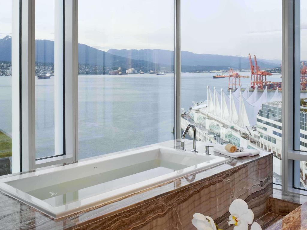 Fairmont Pacific Rim