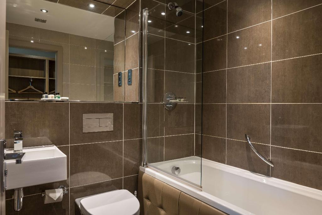 Radstone Hotel