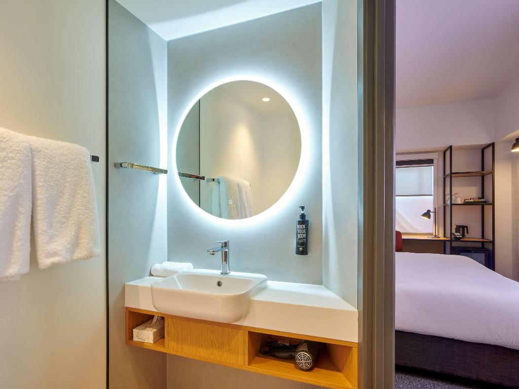 Ibis Hamilton Tainui