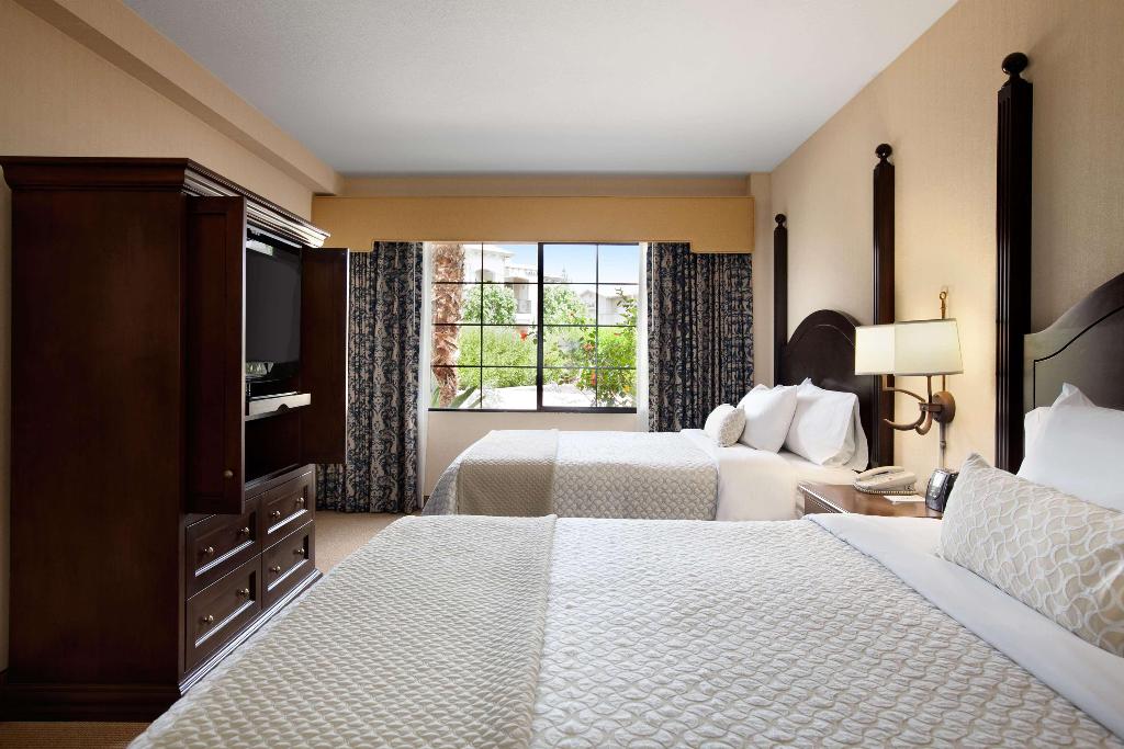 Embassy Suites La Quinta & Spa