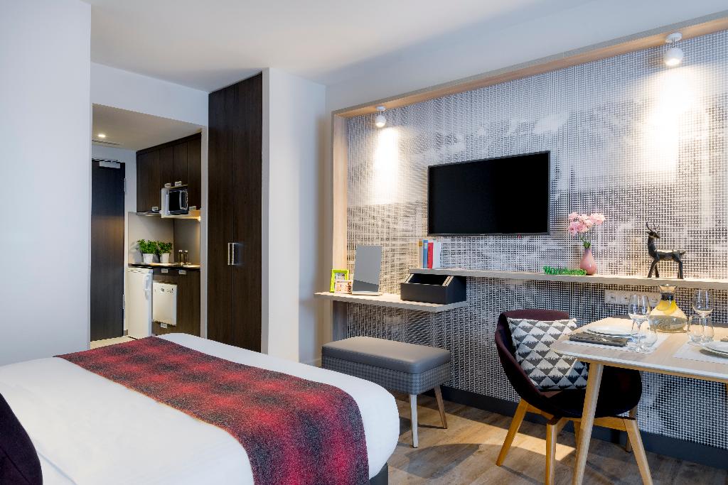 hotel-thumb