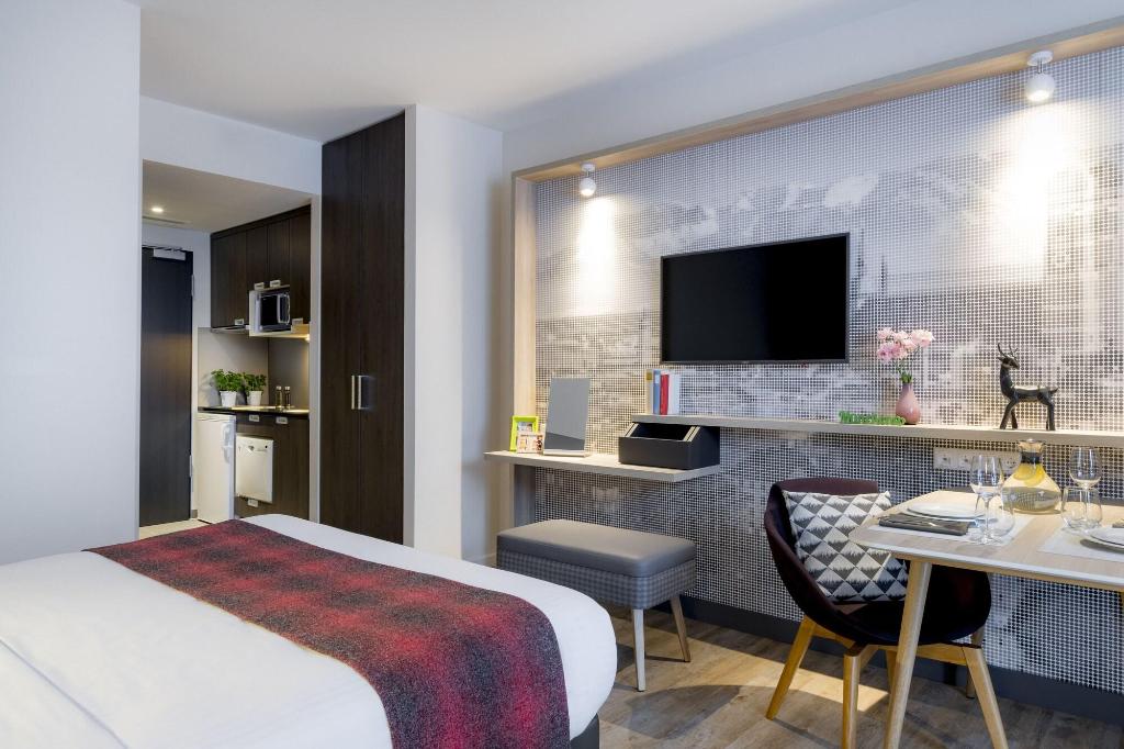 hotel-thumb