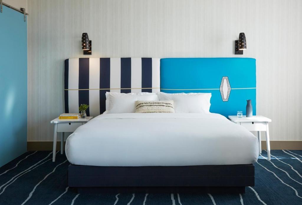 Kimpton Shorebreak Resort