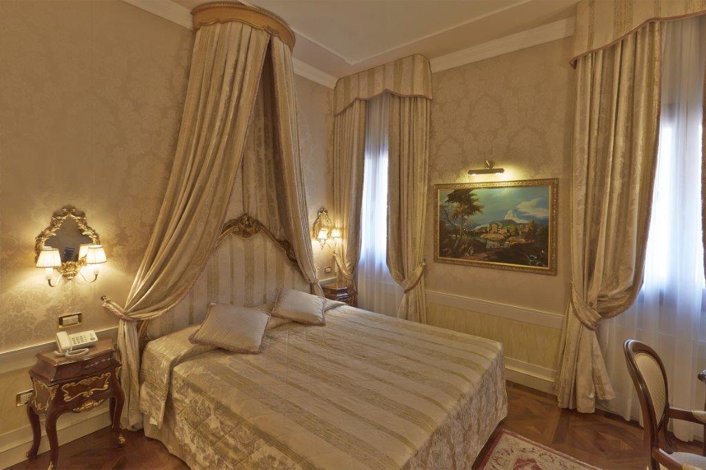 Hotel Canal Grande, Italien, Venedig. Großes 1