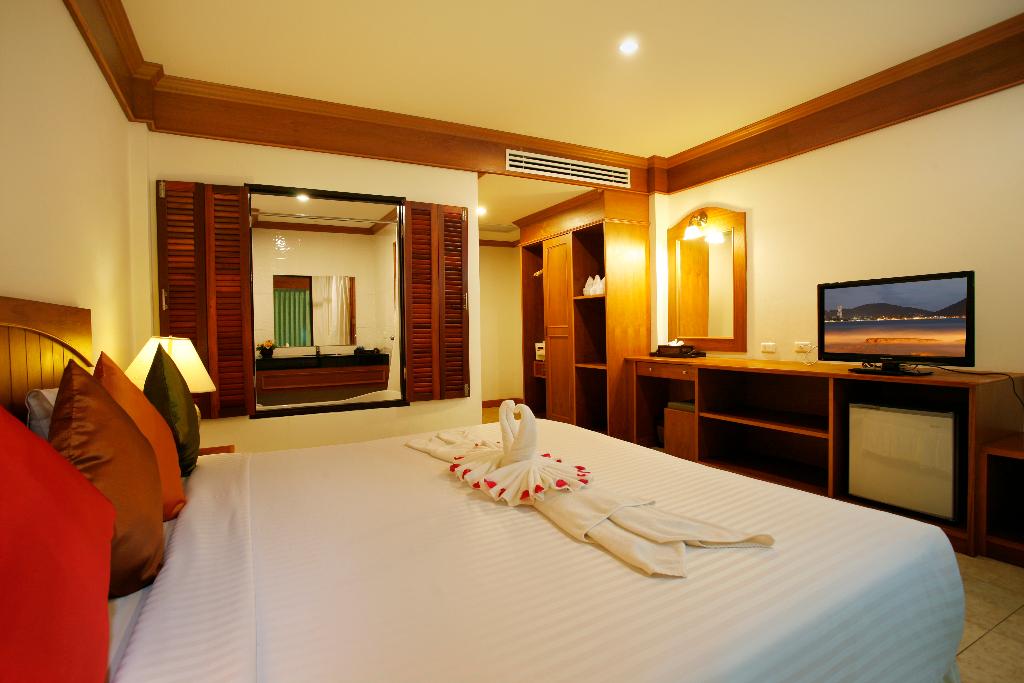 Jiraporn Hill Resort Patong