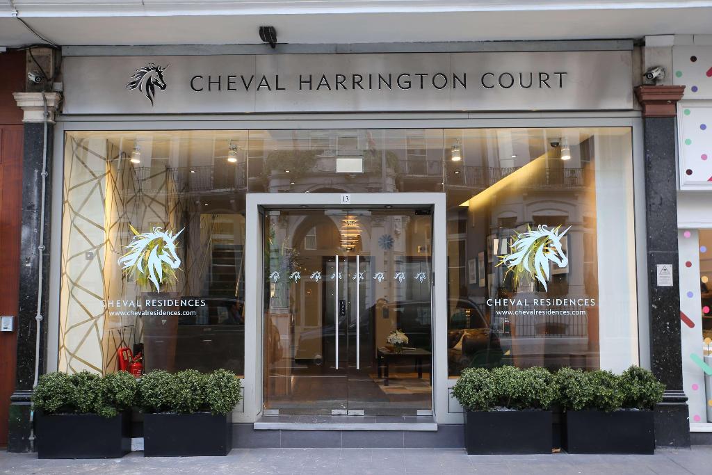 Hotel Cheval Harrington Court, Großbritannien, London. Großes 24