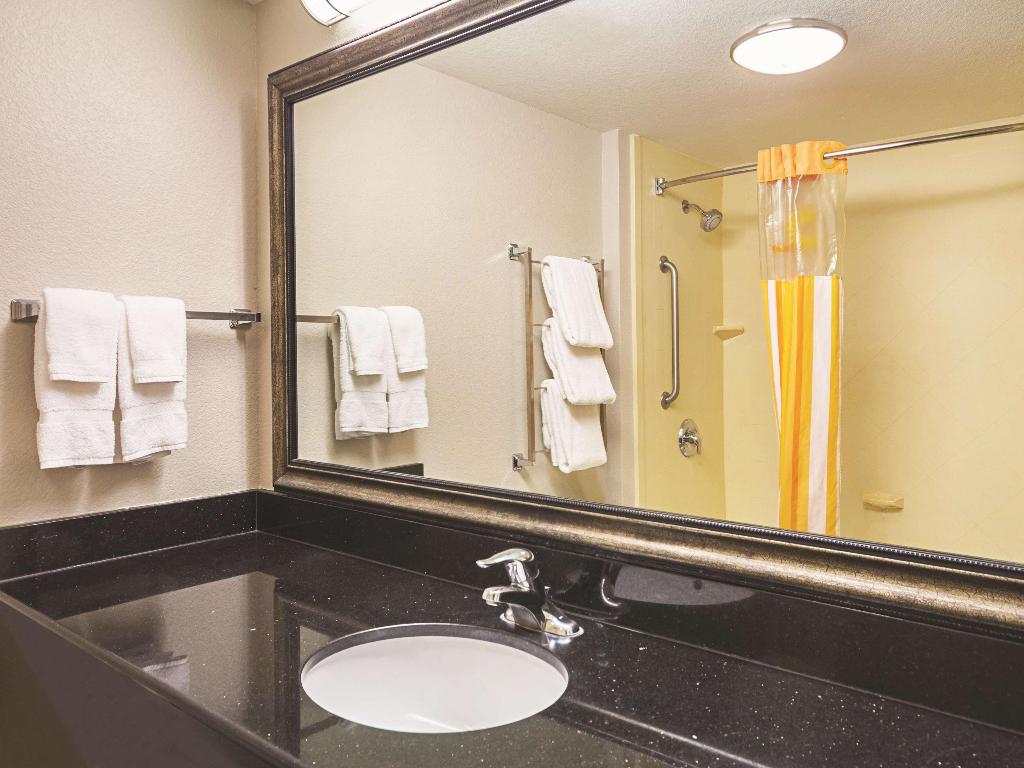 La Quinta Inn & Suites by Wyndham Fresno Northwest