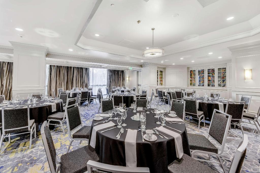 Embassy Suites by Hilton Anaheim/Orange photo 115