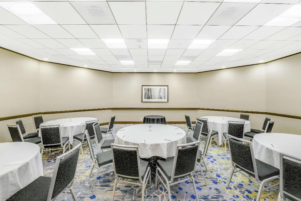 Embassy Suites by Hilton Anaheim/Orange photo 118