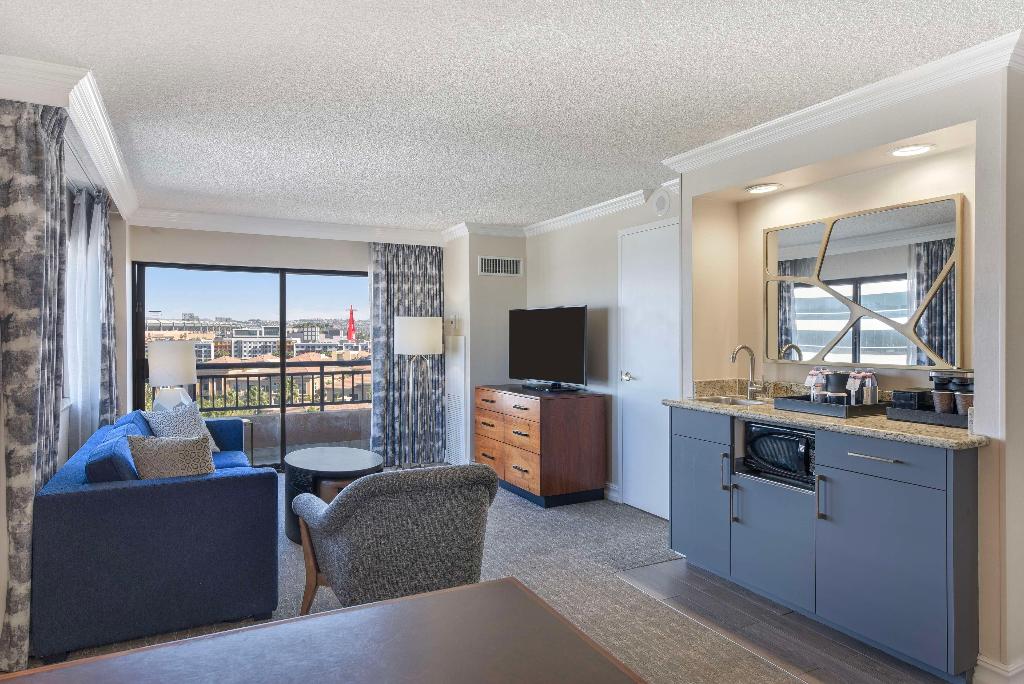 Embassy Suites by Hilton Anaheim/Orange photo 55