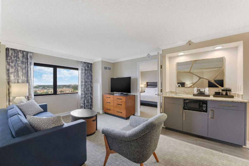 Embassy Suites by Hilton Anaheim/Orange photo 140
