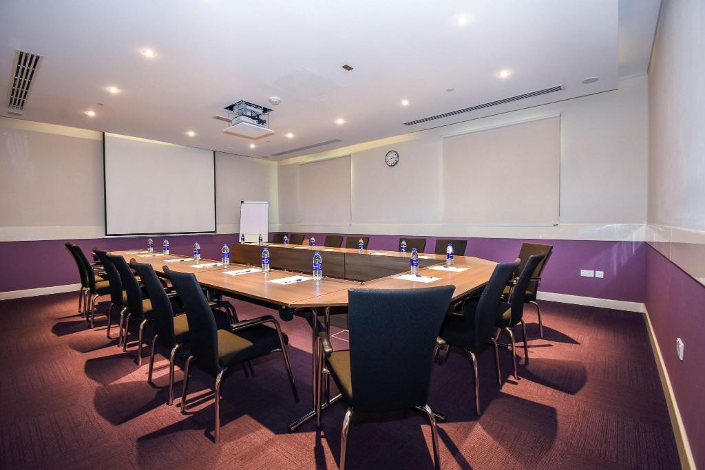 Premier Inn Dubai Investments Park - Conferences