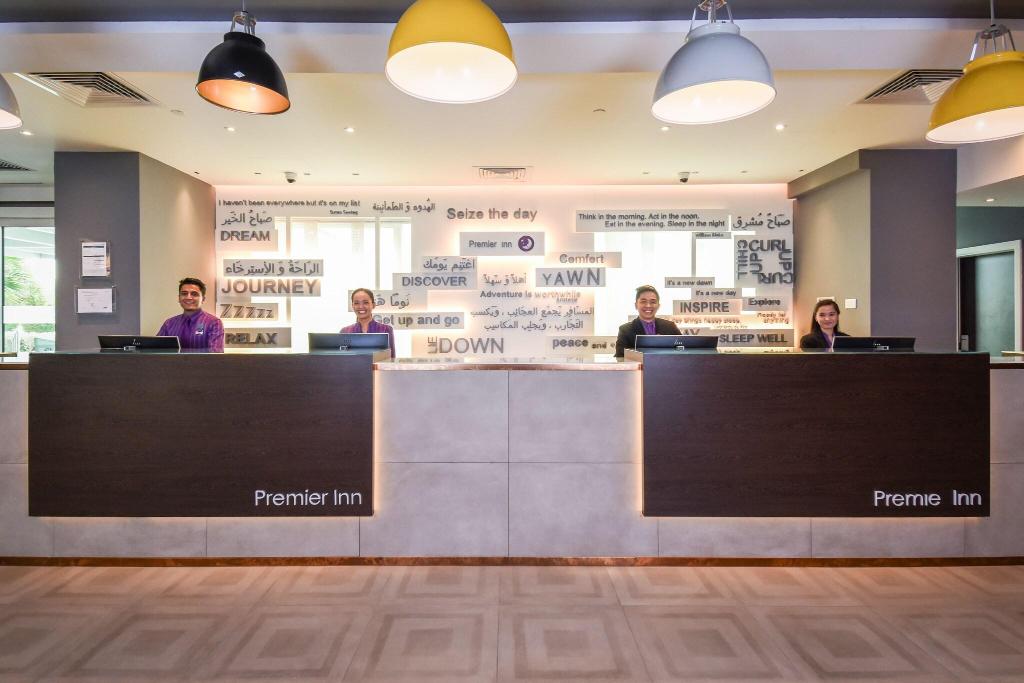 Premier Inn Dubai Investments Park - Lobby