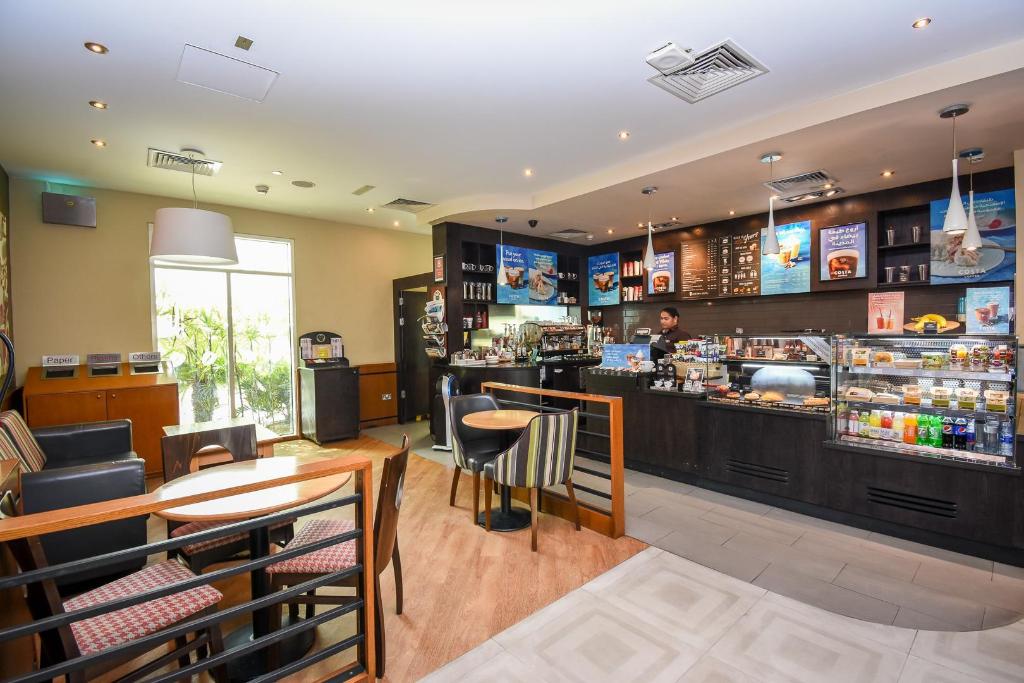 Premier Inn Dubai Investments Park - Restaurant