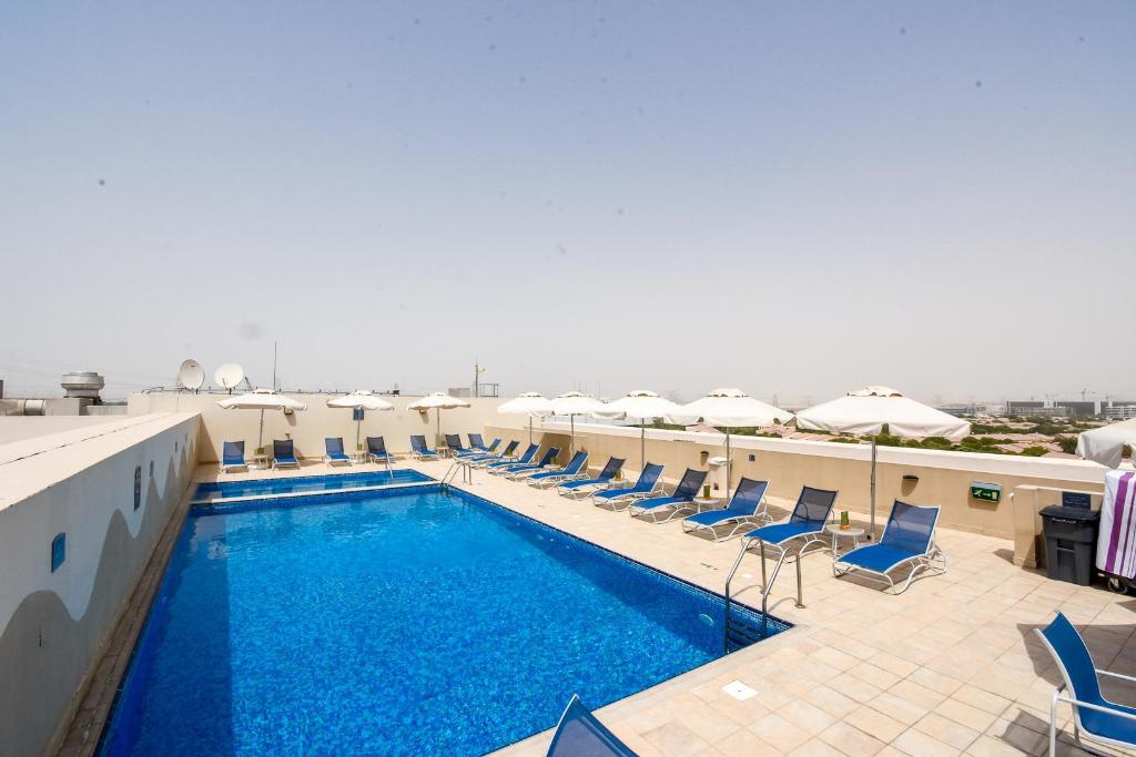 Premier Inn Dubai Investments Park - Beach