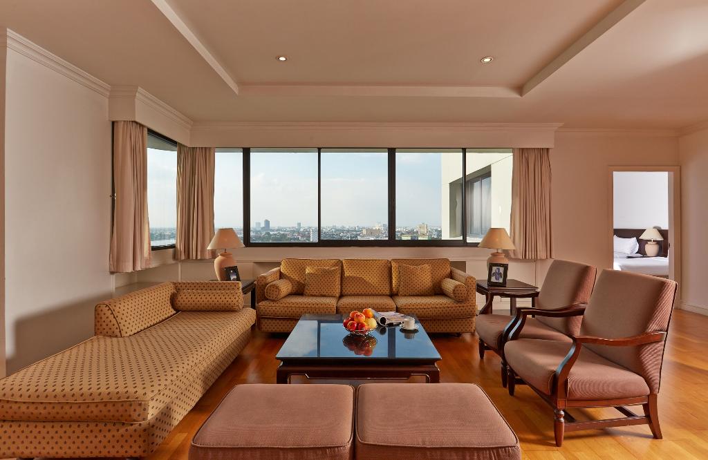 Riverine Place Hotel and Residence