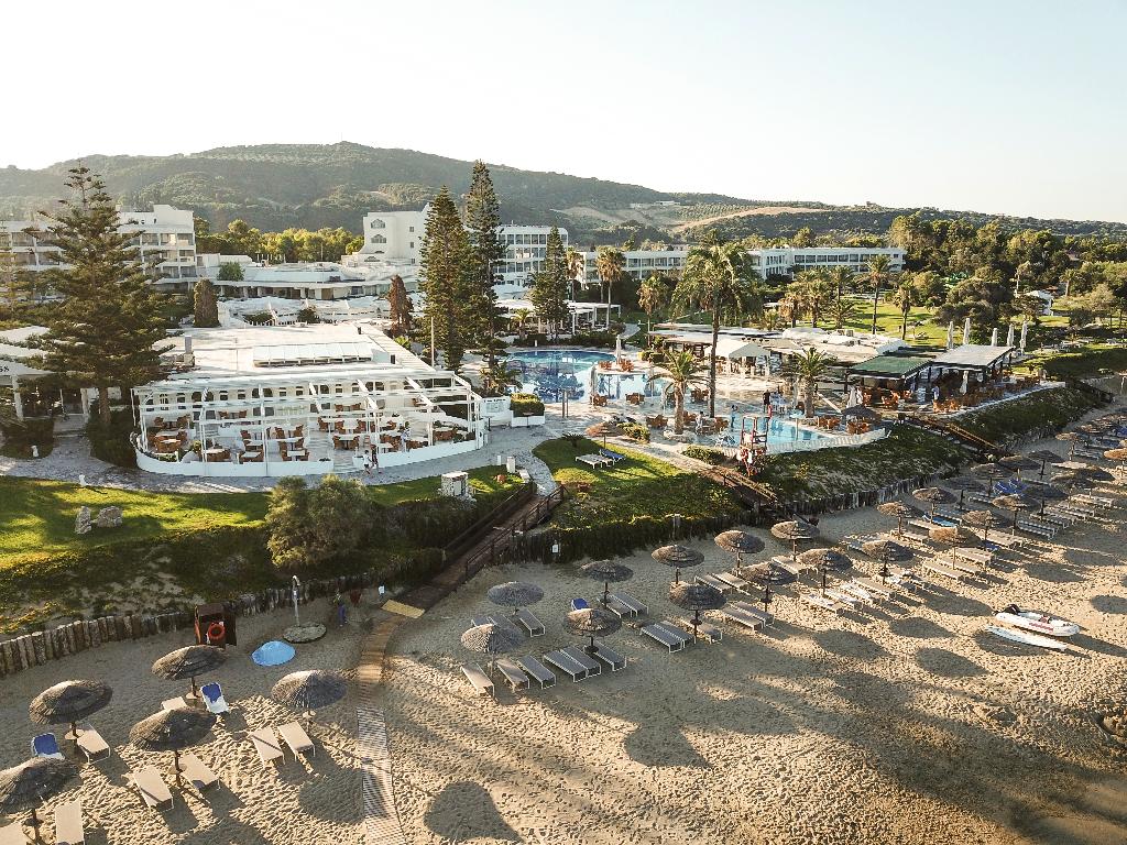 Robinson Kyllini Beach