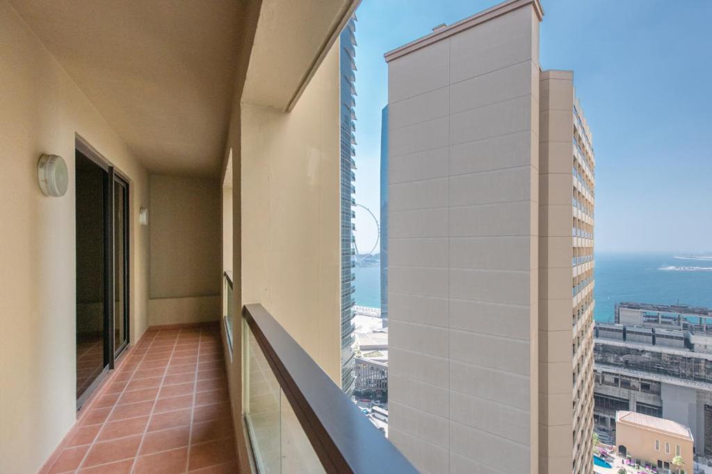 hotel-thumb