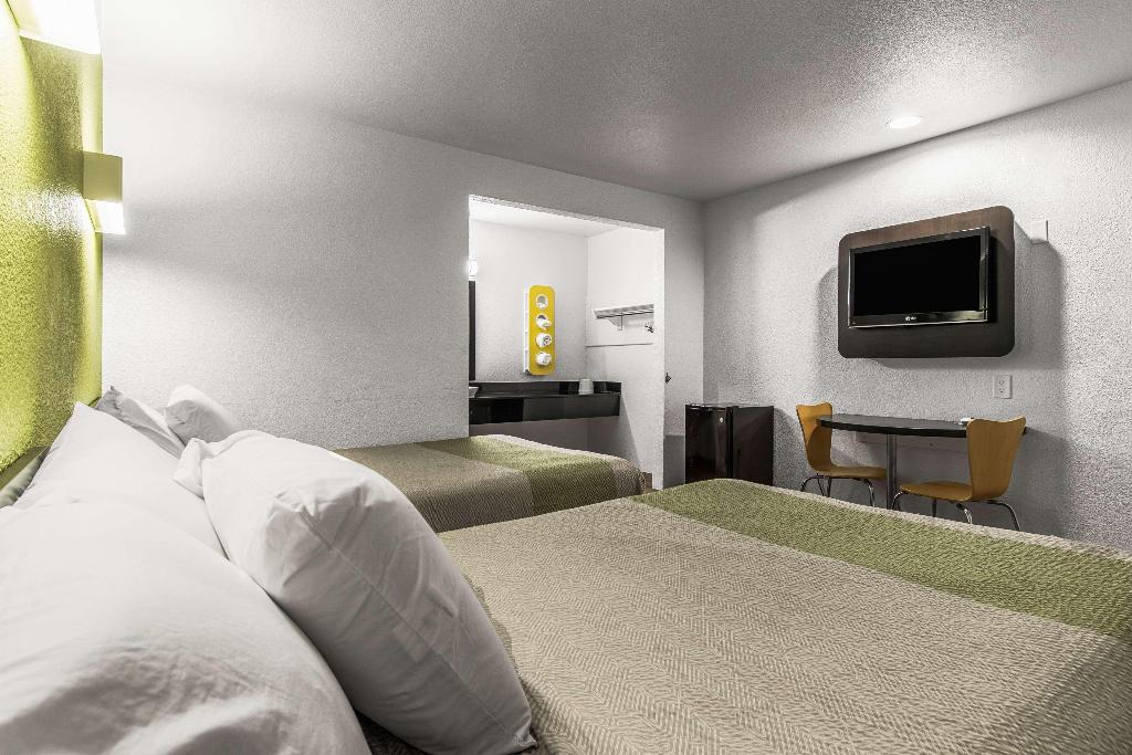 Motel 6 Ontario Airport