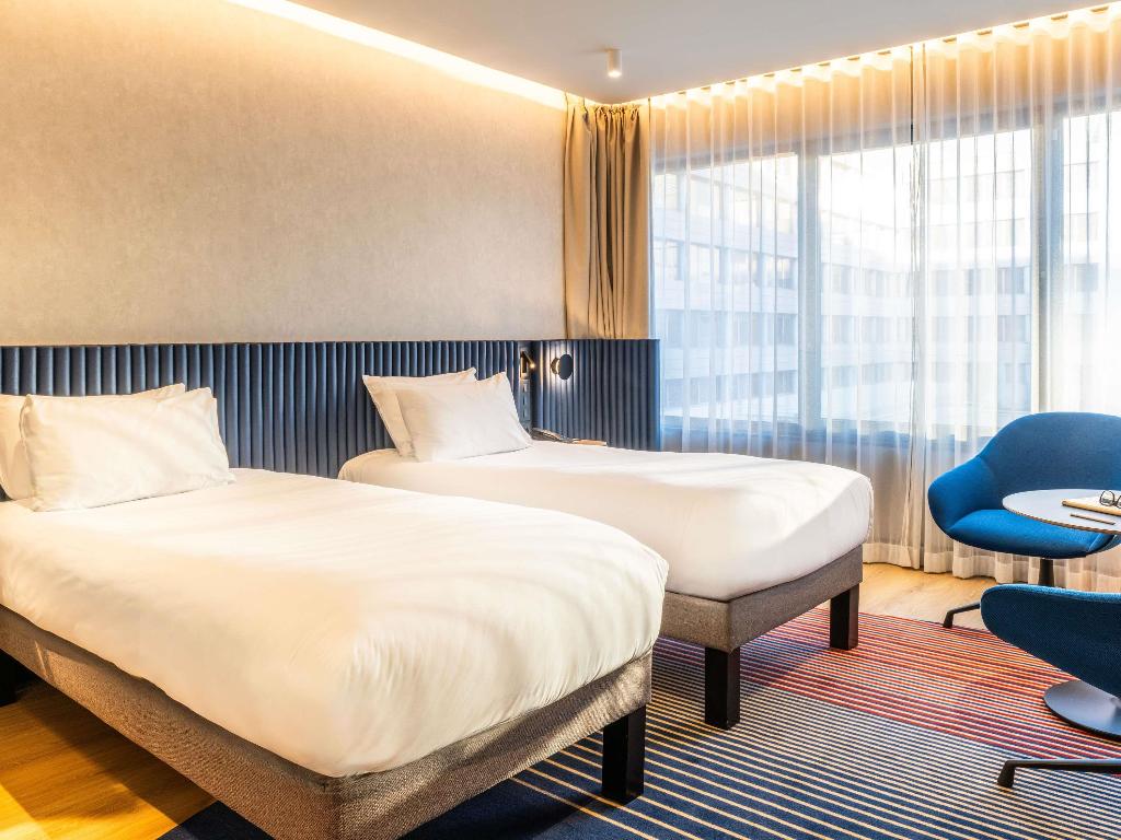 hotel-thumb