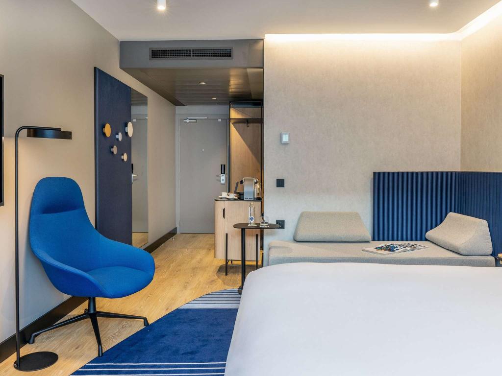 hotel-thumb