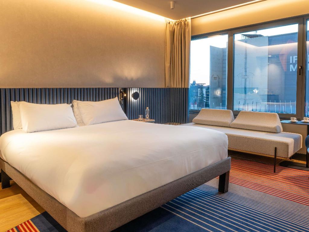 hotel-thumb
