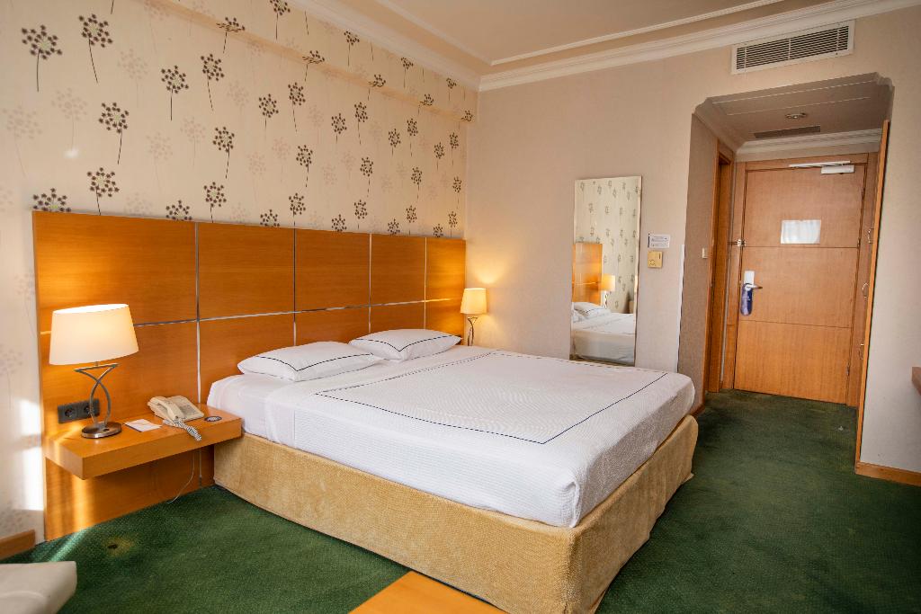 hotel-thumb