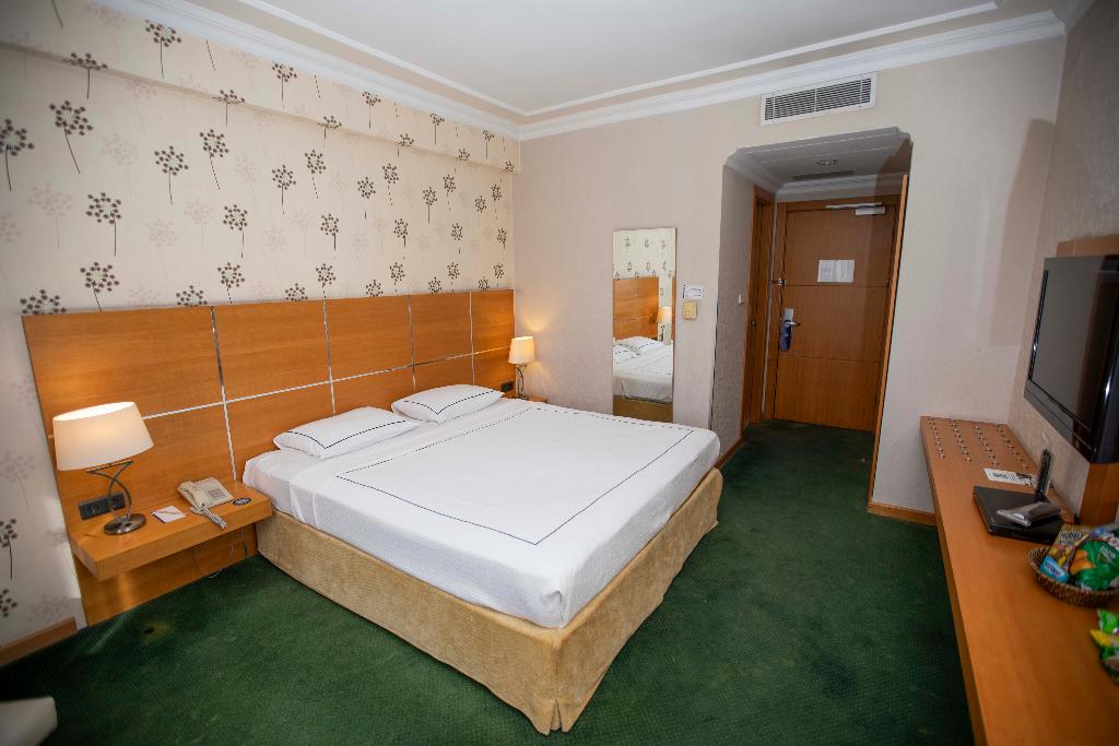 hotel-thumb