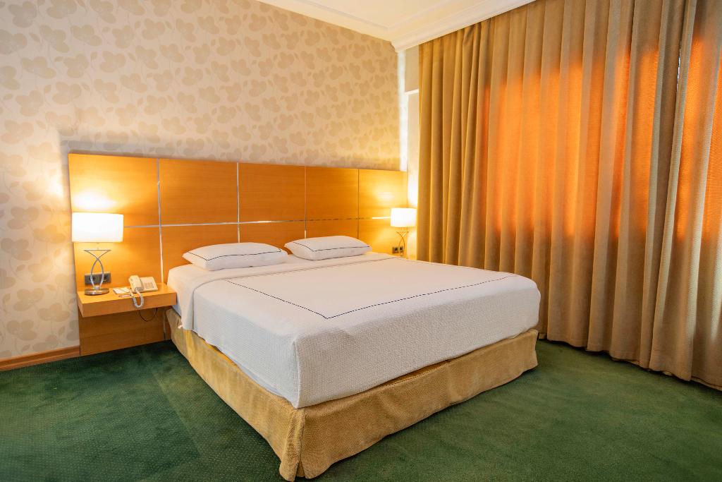 hotel-thumb