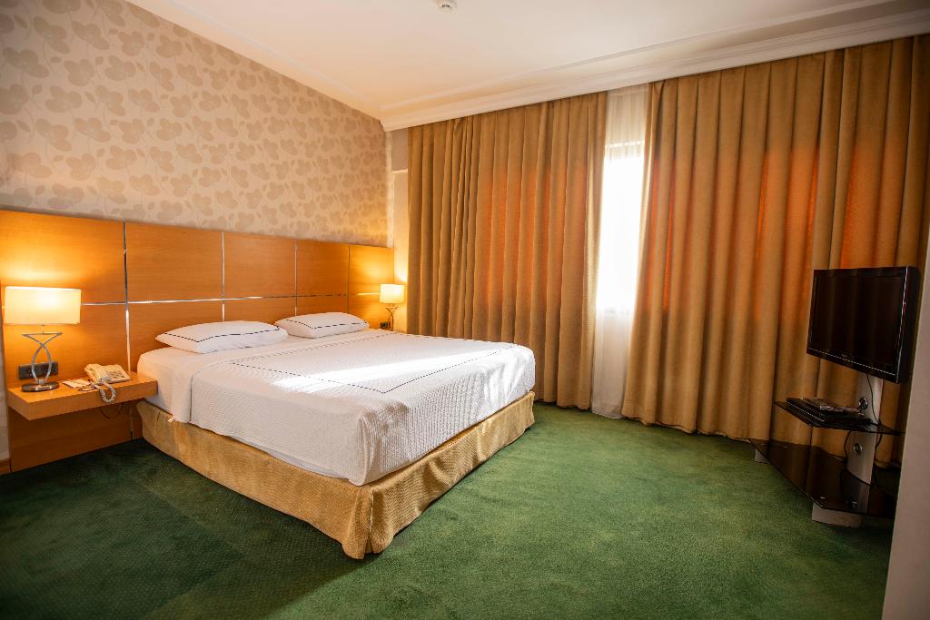 hotel-thumb