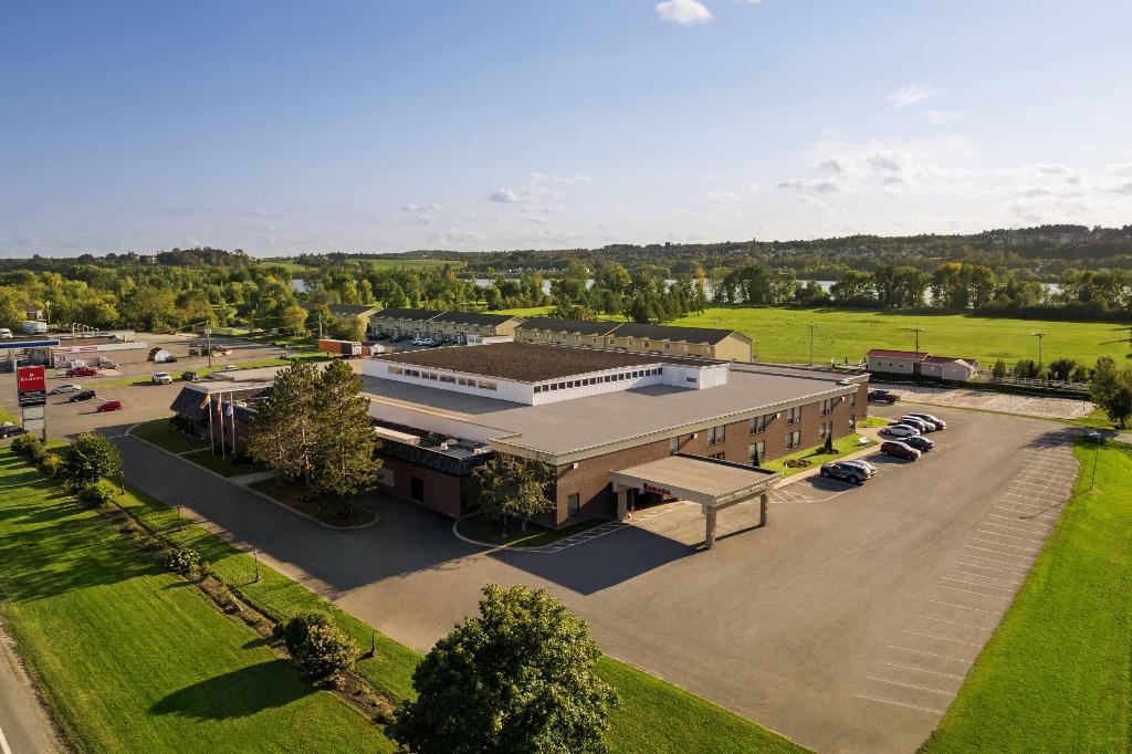 Ramada by Wyndham Fredericton photo 102