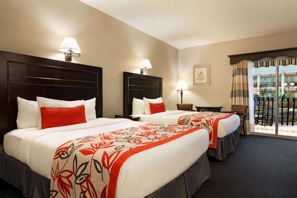 Ramada by Wyndham Fredericton photo 43