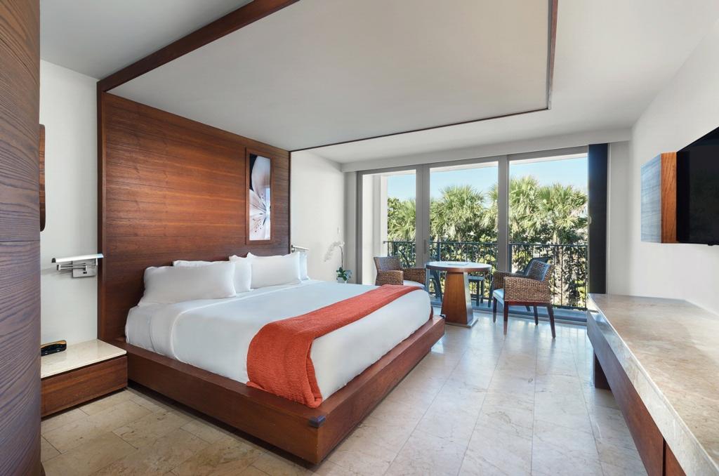 Costa d'Este Beach Resort