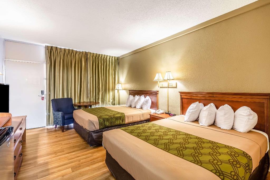 Econo Lodge North Lake City