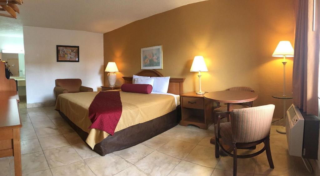Econo Lodge Fort Myers North