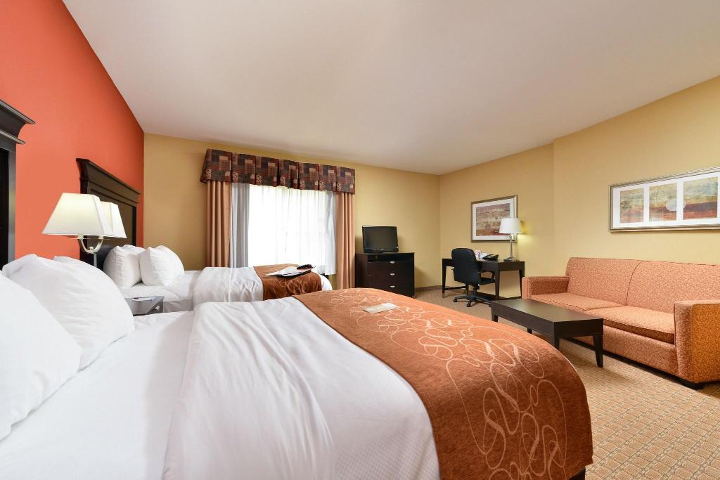 Comfort Suites Salina Area