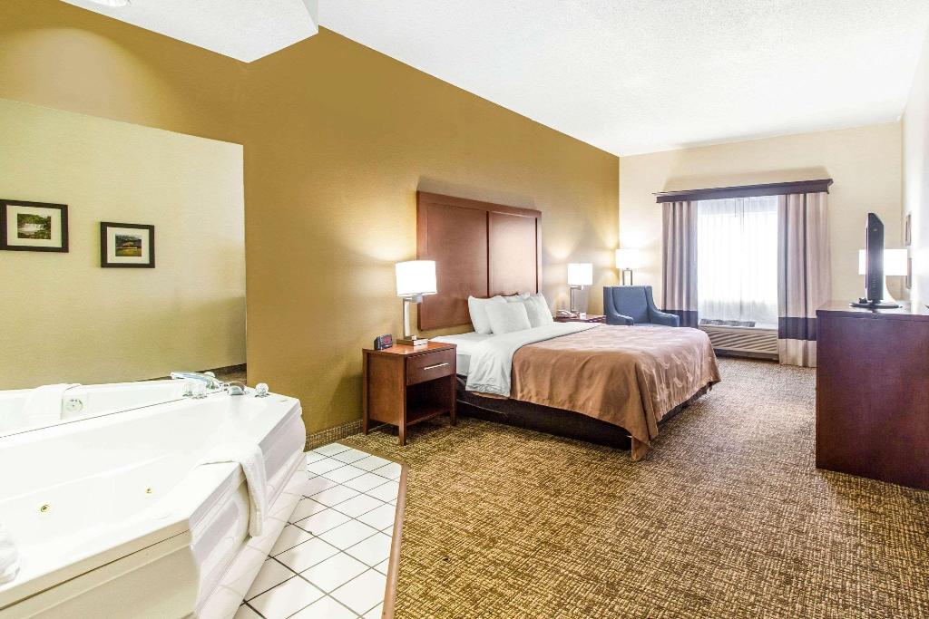 Quality Suites Corbin Area