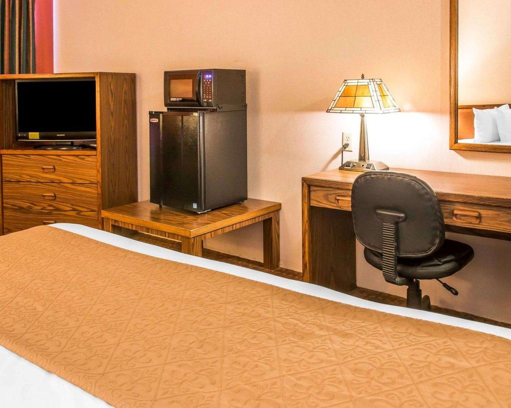 Quality Inn Saint Ignace I-75